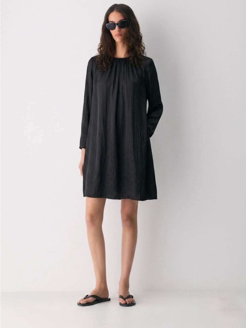 011 WILFRED Women's Freida Silky Mini Dress - Black, Medium